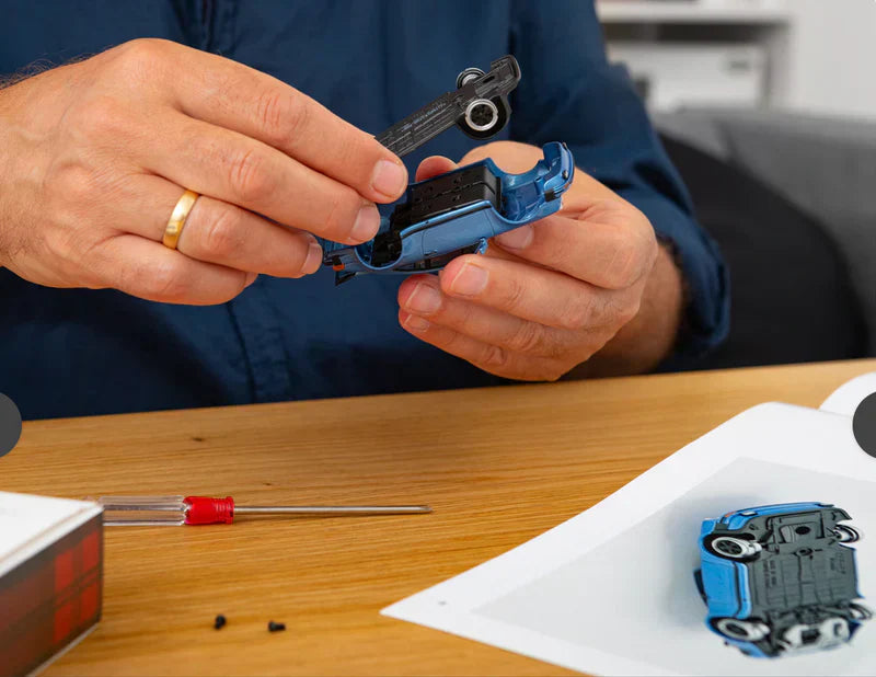 Porsche 911 Turbo Advent Calendar: Limited Edition Collectible Scale Model