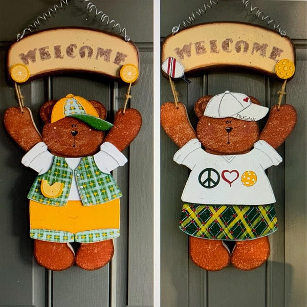 Seasonal Brown Bears Welcome Sign