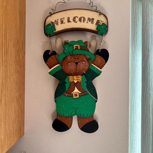 Seasonal Brown Bears Welcome Sign