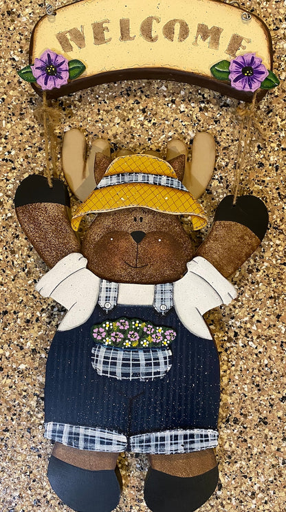 Seasonal Brown Bears Welcome Sign